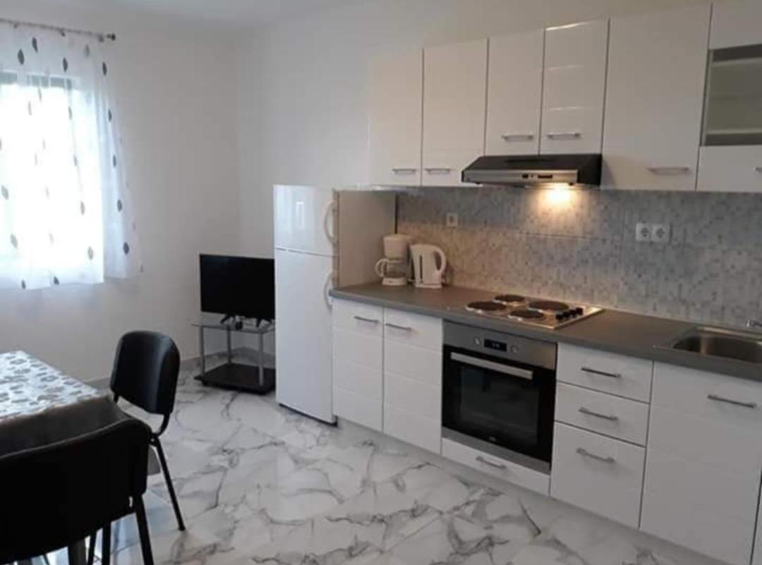 Apartments Jelicic Biograd Na Moru Buitenkant foto