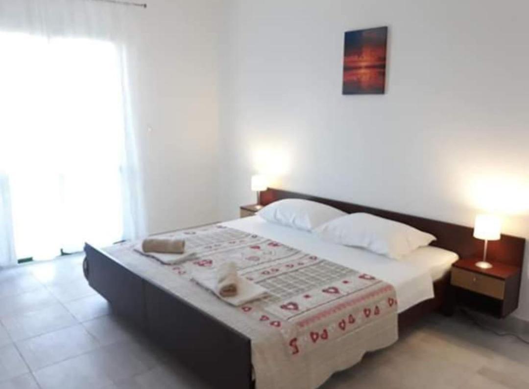 Apartments Jelicic Biograd Na Moru Buitenkant foto