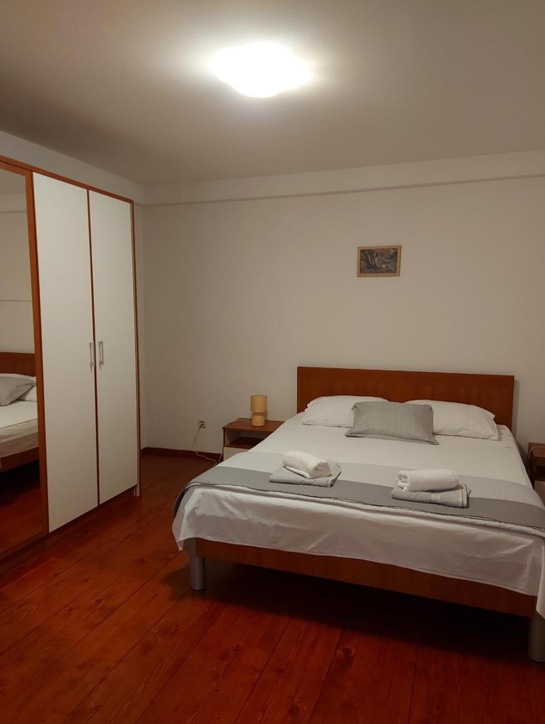 Apartments Jelicic Biograd Na Moru Buitenkant foto