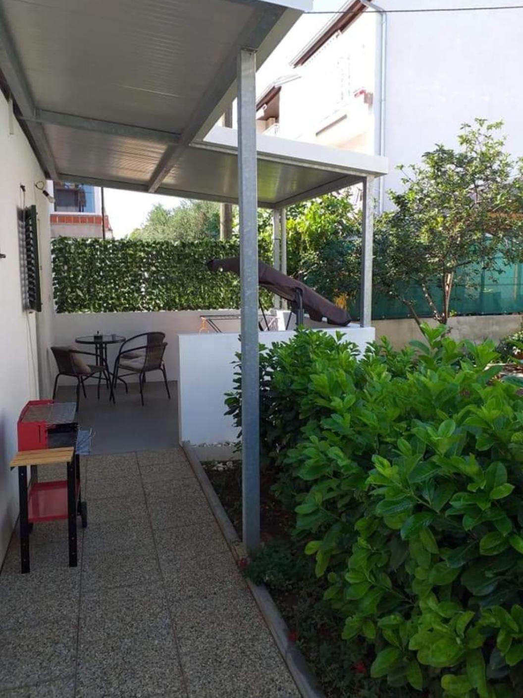 Apartments Jelicic Biograd Na Moru Buitenkant foto