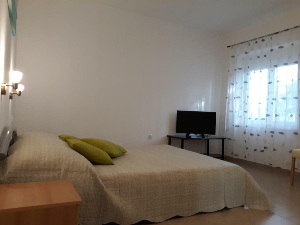 Apartments Jelicic Biograd Na Moru Buitenkant foto