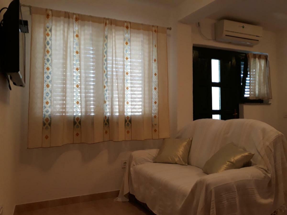 Apartments Jelicic Biograd Na Moru Buitenkant foto